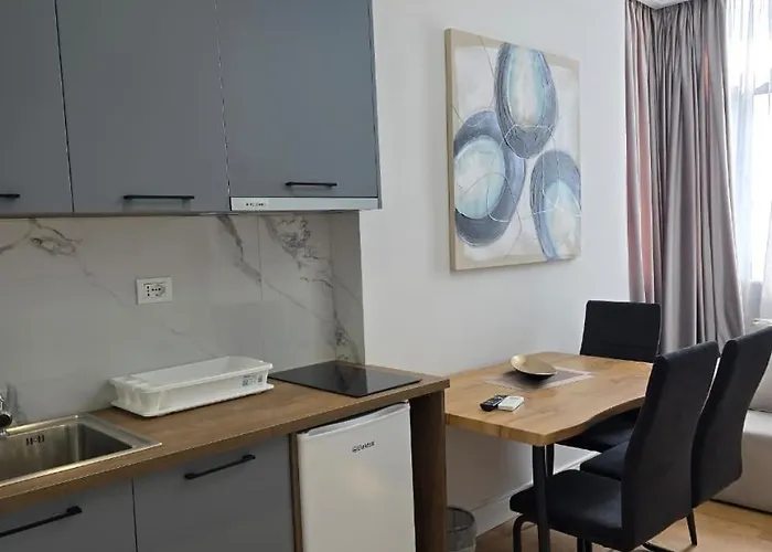 Apartament Center - Sols Tirana