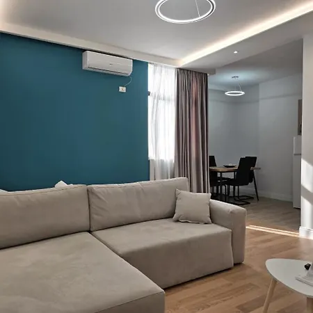Center - Sols * Tirana